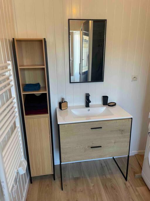Superbe Duplex Coeur De Ville 3 Etoiles Jonzac Luaran gambar