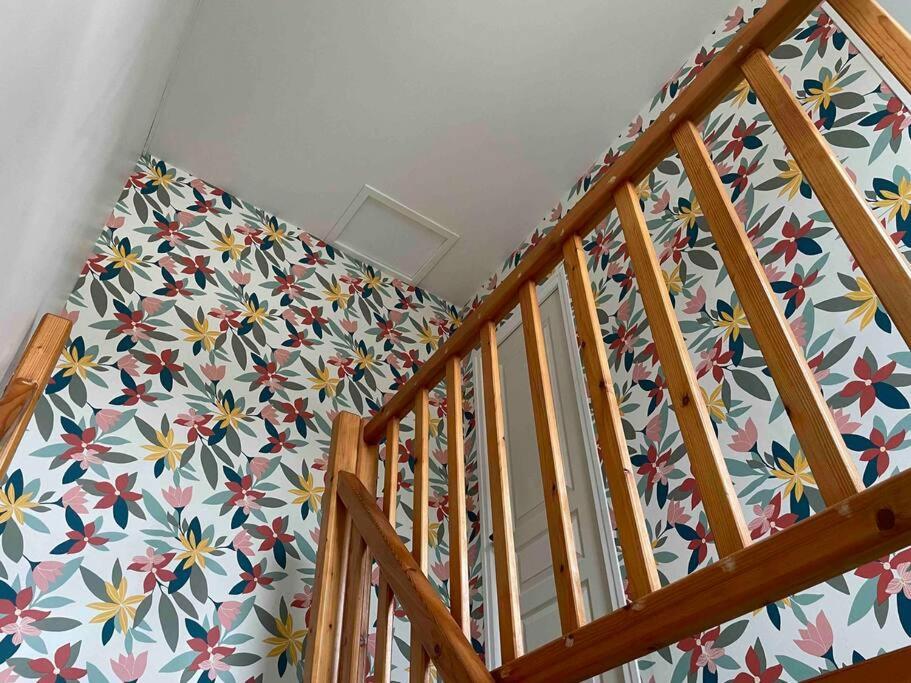 Superbe Duplex Coeur De Ville 3 Etoiles Jonzac Luaran gambar