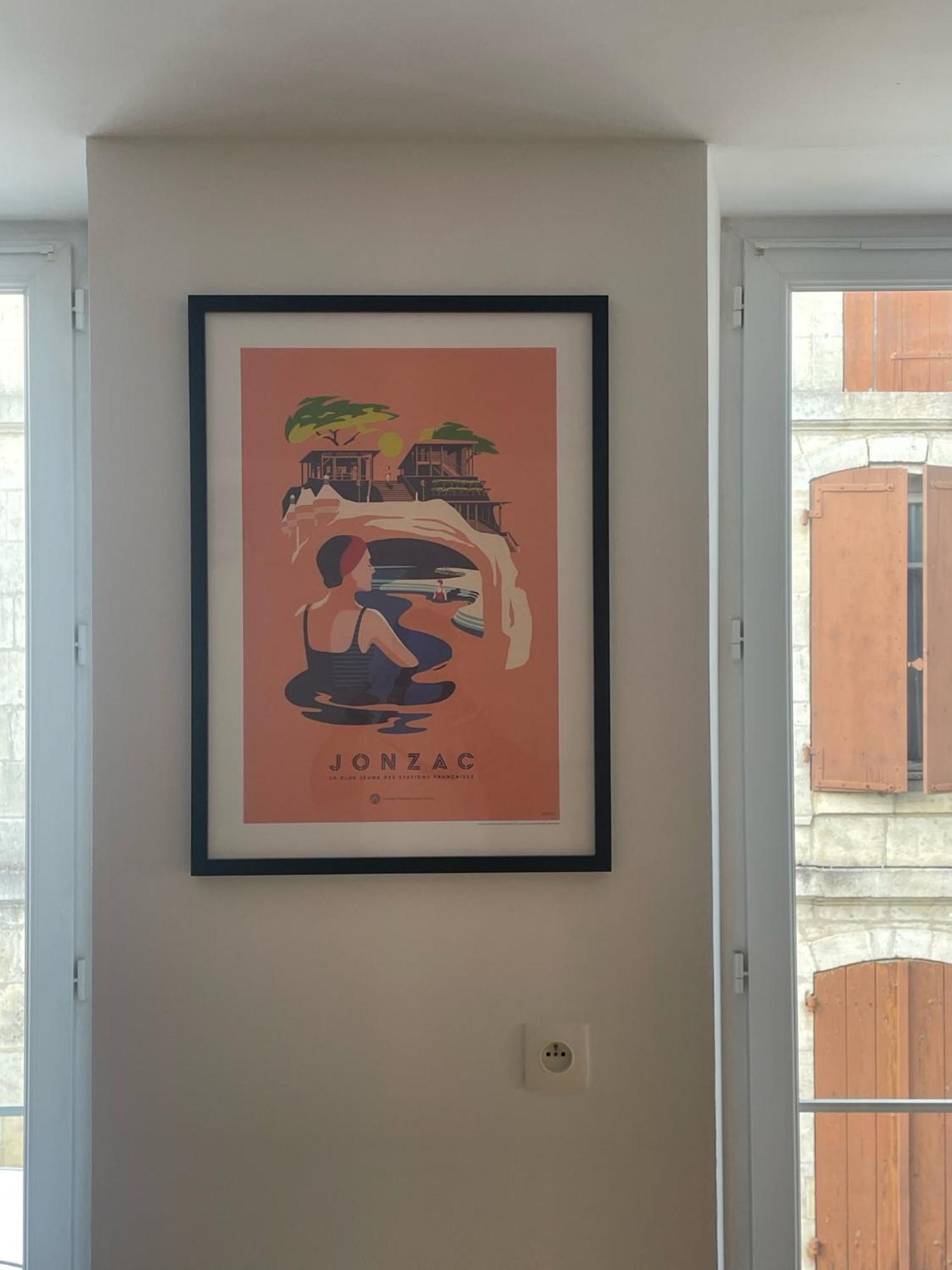 Superbe Duplex Coeur De Ville 3 Etoiles Jonzac Luaran gambar