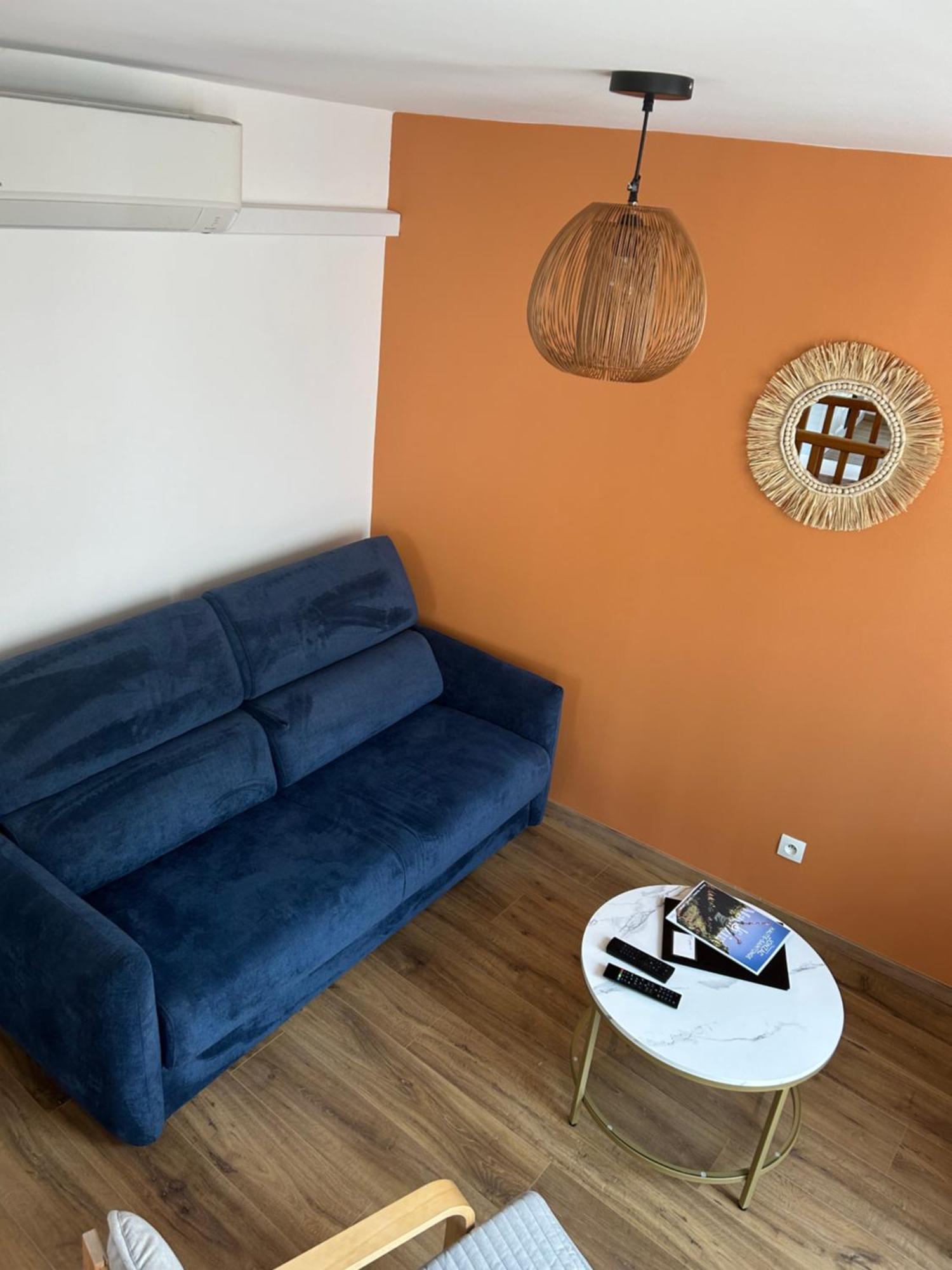 Superbe Duplex Coeur De Ville 3 Etoiles Jonzac Luaran gambar